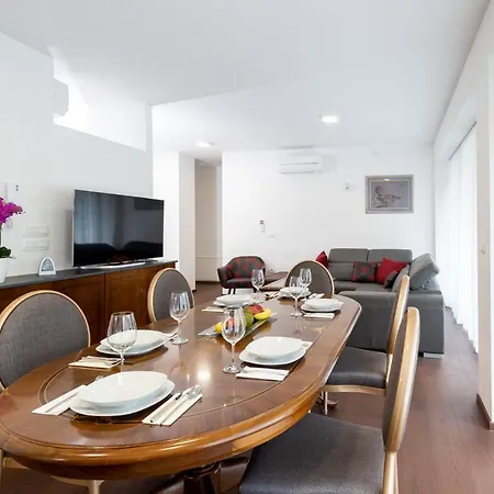 Mihaela Διαμέρισμα *